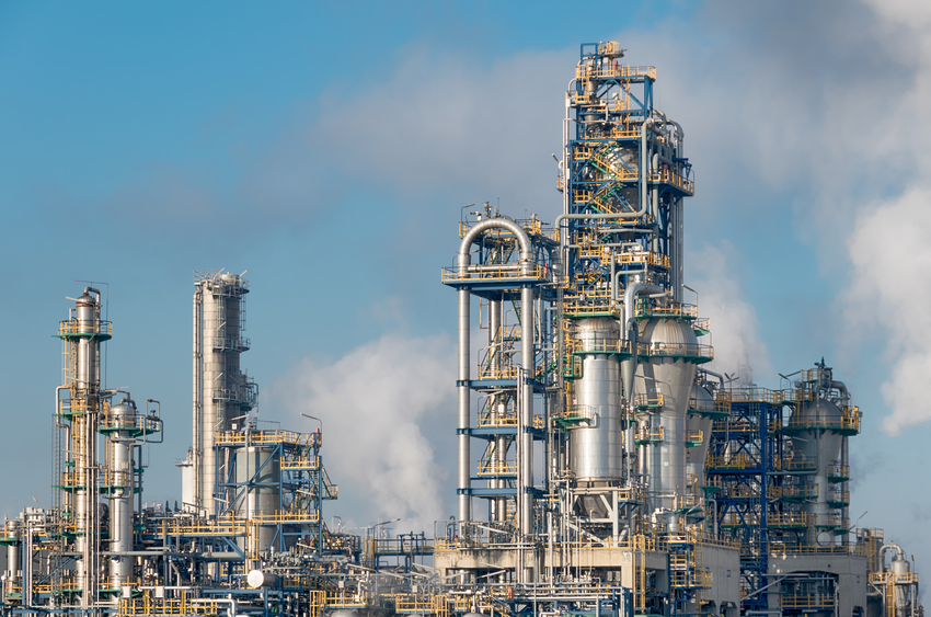 Plastiques, fibres textiles, adhésifs, détergents, cosmétiques, médicaments, emballages alimentaires, tuyaux, flacons... Tous ces objets du quotidien proviennent de la pétrochimie. Elle permet la fabrication de nombreux produits de notre environnement quotidien. Voir +